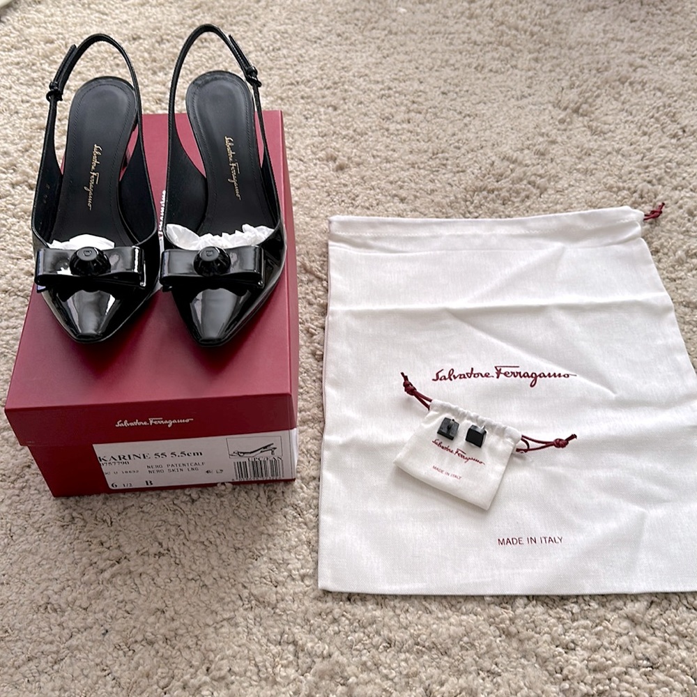 Salvatore Ferragamo Karine Black Patent Leather Pump NWT